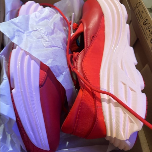 Hoka Bondi Mary JaneWomen's Red and Pink  Sneakers US Women’s Size 9 - Picture 4 of 7